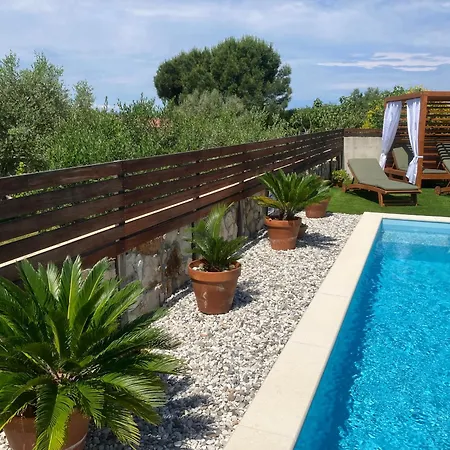 Holiday home Cubic *
