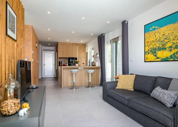 펜션 Cubic 페로이